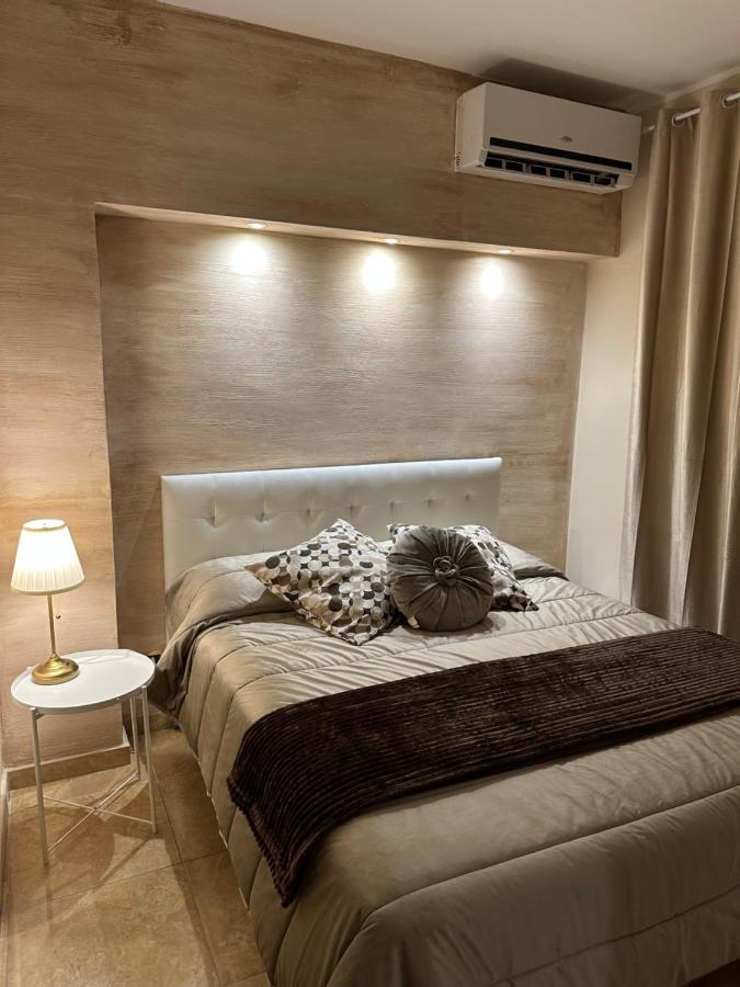 B&B Wanderlust Catania Bagian luar foto
