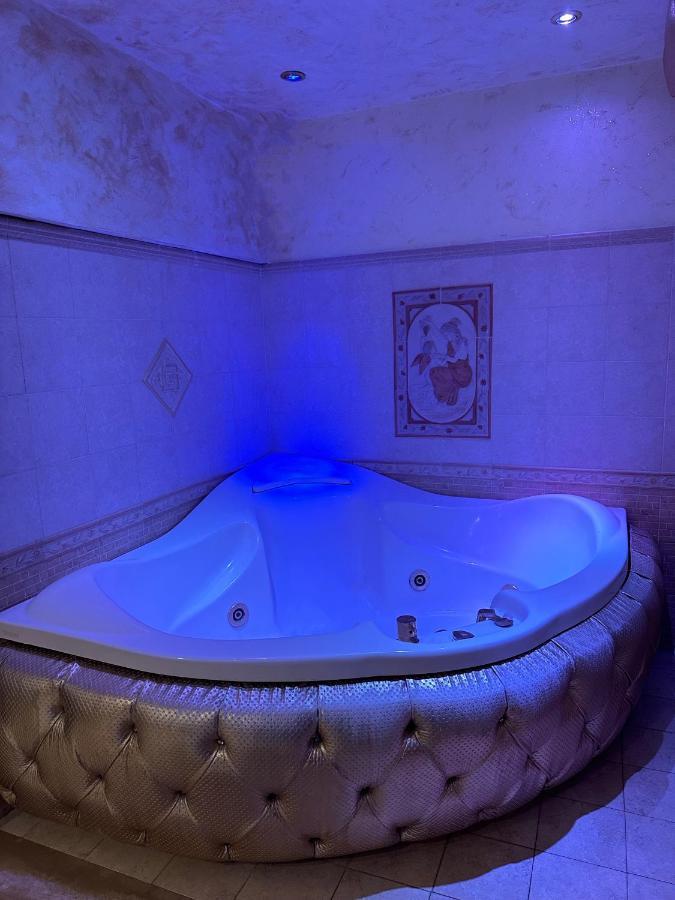 B&B Wanderlust Catania Bagian luar foto